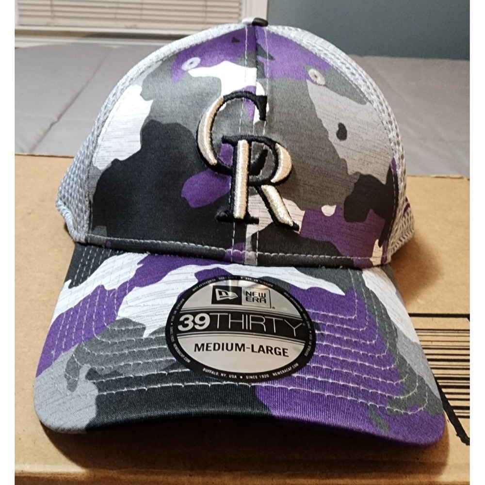 New Era® Colorado Rockies (M/L) Team Neo™ 39THIRTY Active Flex Hat - Purple Camo